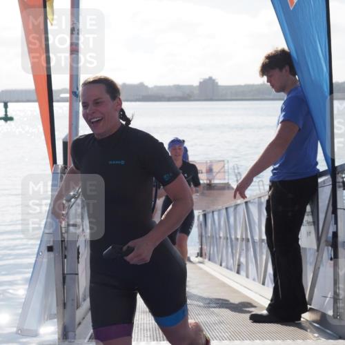 17.08.2025 - KN Förde Triathlon 2025 MichiJ http://msf.ph/oto/8580871 17.08.2025 09:19:15 Schwimmen 173, 184, 173, 183, 219, 220 meine-sportfotos.de