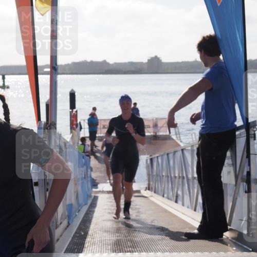 17.08.2025 - KN Förde Triathlon 2025 MichiJ http://msf.ph/oto/8580874 17.08.2025 09:19:16 Schwimmen 173, 184, 220, 173, 183, 219, 220 meine-sportfotos.de