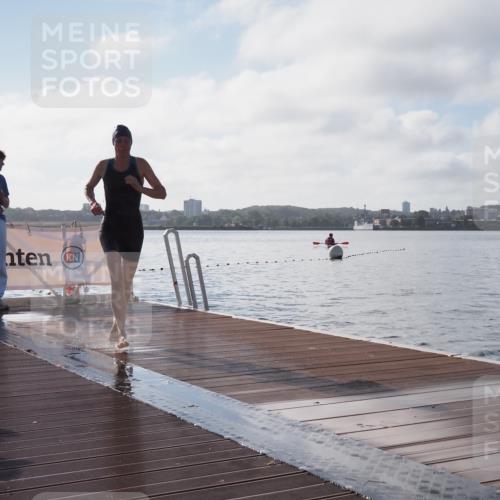 17.08.2025 - KN Förde Triathlon 2025 KatJ http://msf.ph/oto/8580887 17.08.2025 09:23:21 Schwimmen 218, 225, 218, 225, 237 meine-sportfotos.de