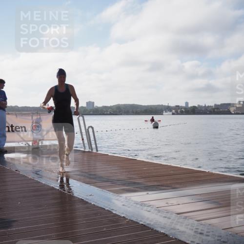 17.08.2025 - KN Förde Triathlon 2025 KatJ http://msf.ph/oto/8580891 17.08.2025 09:23:21 Schwimmen 218, 225, 218, 225, 237 meine-sportfotos.de