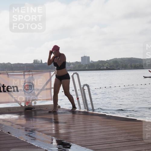 17.08.2025 - KN Förde Triathlon 2025 KatJ http://msf.ph/oto/8580931 17.08.2025 09:23:53 Schwimmen 231, 231 meine-sportfotos.de
