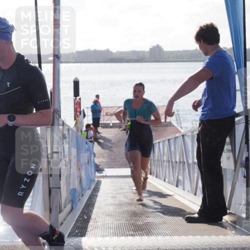 17.08.2025 - KN Förde Triathlon 2025 MichiJ http://msf.ph/oto/8580937 17.08.2025 09:19:18 Schwimmen 173, 184, 219, 220, 183, 219, 220 meine-sportfotos.de