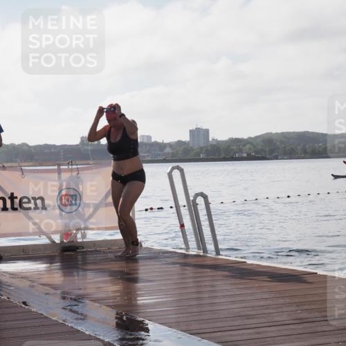 17.08.2025 - KN Förde Triathlon 2025 KatJ http://msf.ph/oto/8580938 17.08.2025 09:23:54 Schwimmen 231, 231 meine-sportfotos.de