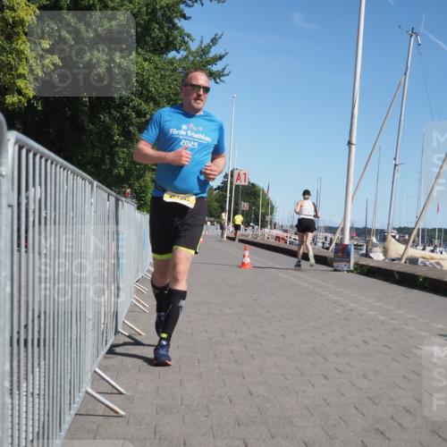 17.08.2025 - KN Förde Triathlon 2025 KatJ http://msf.ph/oto/8581015 17.08.2025 12:19:25 Laufen 626 meine-sportfotos.de