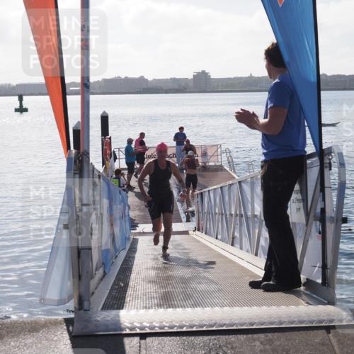 17.08.2025 - KN Förde Triathlon 2025 MichiJ http://msf.ph/oto/8581017 17.08.2025 09:19:31 Schwimmen 183, 219, 220, 183, 186, 187 meine-sportfotos.de