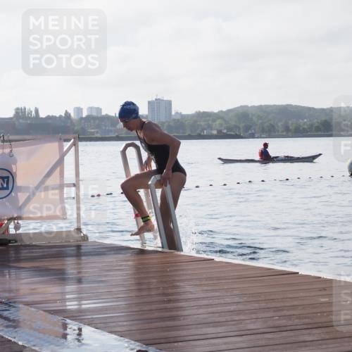 17.08.2025 - KN Förde Triathlon 2025 KatJ http://msf.ph/oto/8581079 17.08.2025 09:24:33 Schwimmen 118, 243, 118, 243 meine-sportfotos.de