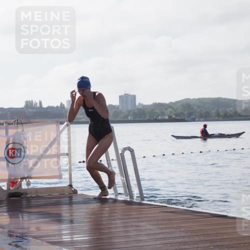 17.08.2025 - KN Förde Triathlon 2025 KatJ http://msf.ph/oto/8581092 17.08.2025 09:24:33 Schwimmen 118, 243, 118, 243 meine-sportfotos.de