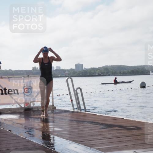 17.08.2025 - KN Förde Triathlon 2025 KatJ http://msf.ph/oto/8581110 17.08.2025 09:24:34 Schwimmen 118, 243, 118, 243 meine-sportfotos.de