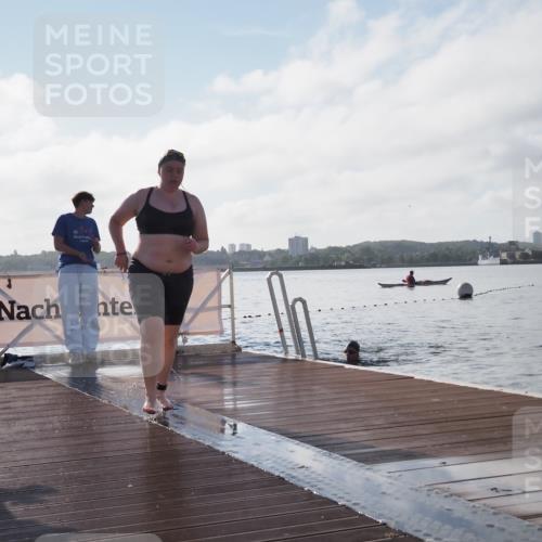 17.08.2025 - KN Förde Triathlon 2025 KatJ http://msf.ph/oto/8581217 17.08.2025 09:24:56 Schwimmen 251, 251 meine-sportfotos.de
