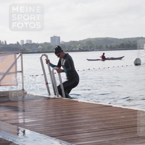 17.08.2025 - KN Förde Triathlon 2025 KatJ http://msf.ph/oto/8581242 17.08.2025 09:25:02 Schwimmen 248, 251, 248, 251 meine-sportfotos.de