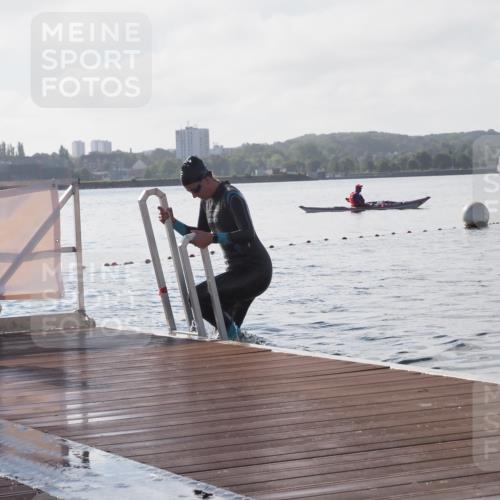 17.08.2025 - KN Förde Triathlon 2025 KatJ http://msf.ph/oto/8581246 17.08.2025 09:25:02 Schwimmen 248, 251, 248, 251 meine-sportfotos.de
