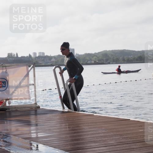 17.08.2025 - KN Förde Triathlon 2025 KatJ http://msf.ph/oto/8581256 17.08.2025 09:25:02 Schwimmen 248, 251, 248, 251 meine-sportfotos.de