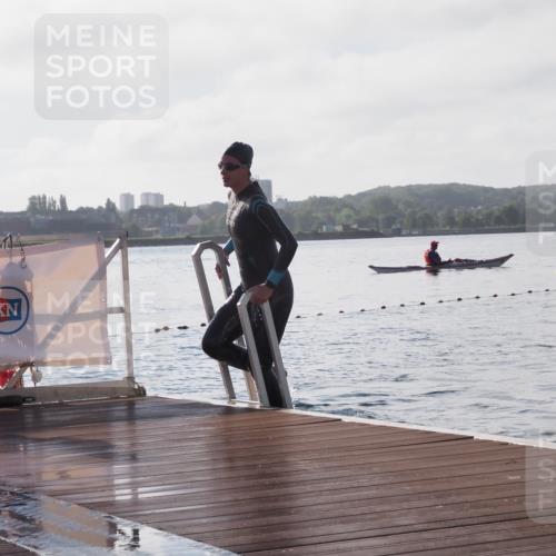 17.08.2025 - KN Förde Triathlon 2025 KatJ http://msf.ph/oto/8581259 17.08.2025 09:25:02 Schwimmen 248, 251, 248, 251 meine-sportfotos.de
