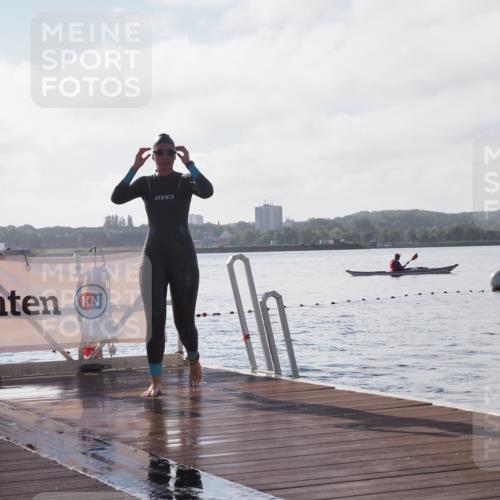 17.08.2025 - KN Förde Triathlon 2025 KatJ http://msf.ph/oto/8581305 17.08.2025 09:25:04 Schwimmen 199, 248, 251, 248, 251 meine-sportfotos.de