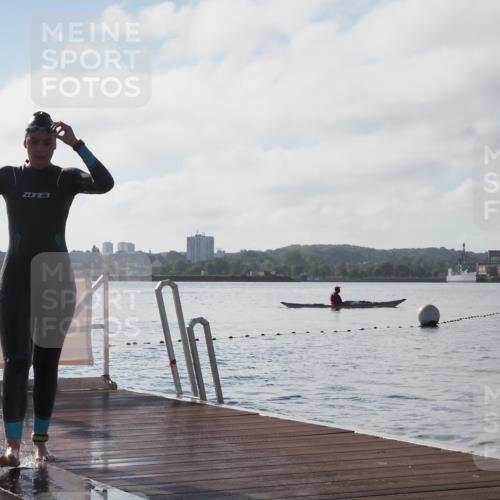 17.08.2025 - KN Förde Triathlon 2025 KatJ http://msf.ph/oto/8581314 17.08.2025 09:25:06 Schwimmen 199, 248, 199, 248, 251 meine-sportfotos.de