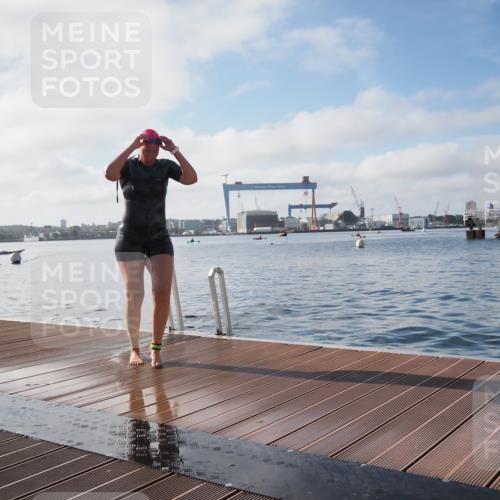 17.08.2025 - KN Förde Triathlon 2025 KatJ http://msf.ph/oto/8581363 17.08.2025 09:25:13 Schwimmen 199, 248, 199, 248 meine-sportfotos.de