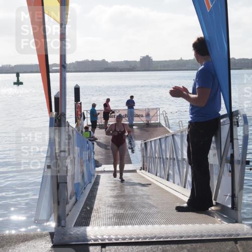 17.08.2025 - KN Förde Triathlon 2025 MichiJ http://msf.ph/oto/8581392 17.08.2025 09:20:05 Schwimmen 163, 195, 202, 179, 195 meine-sportfotos.de