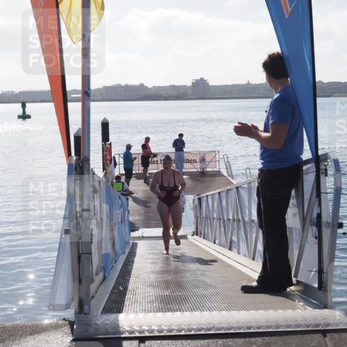17.08.2025 - KN Förde Triathlon 2025 MichiJ http://msf.ph/oto/8581410 17.08.2025 09:20:05 Schwimmen 163, 195, 202, 179, 195 meine-sportfotos.de