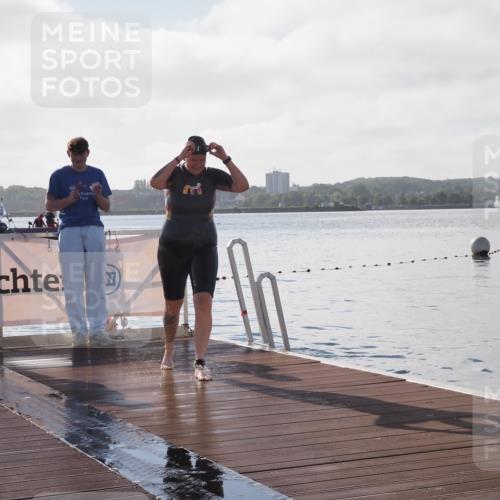 17.08.2025 - KN Förde Triathlon 2025 KatJ http://msf.ph/oto/8581420 17.08.2025 09:27:00 Schwimmen 245, 245 meine-sportfotos.de