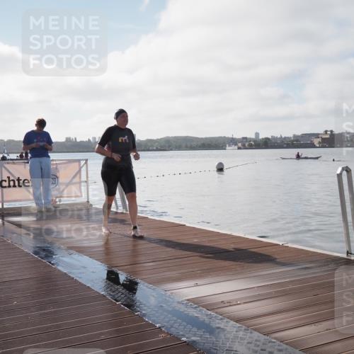 17.08.2025 - KN Förde Triathlon 2025 KatJ http://msf.ph/oto/8581424 17.08.2025 09:27:01 Schwimmen 245, 245 meine-sportfotos.de