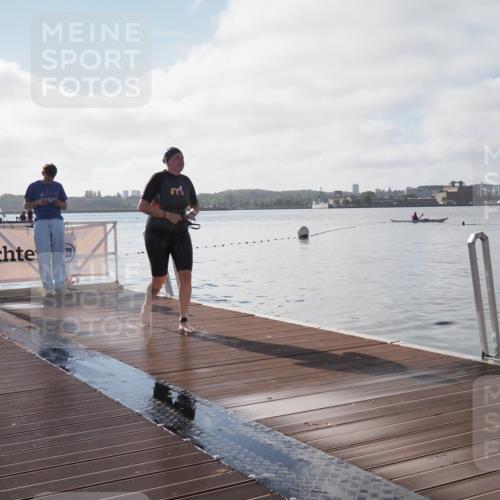 17.08.2025 - KN Förde Triathlon 2025 KatJ http://msf.ph/oto/8581428 17.08.2025 09:27:01 Schwimmen 245, 245 meine-sportfotos.de
