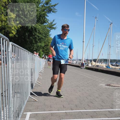 17.08.2025 - KN Förde Triathlon 2025 KatJ http://msf.ph/oto/8581443 17.08.2025 12:21:07 Laufen 355, 377 meine-sportfotos.de