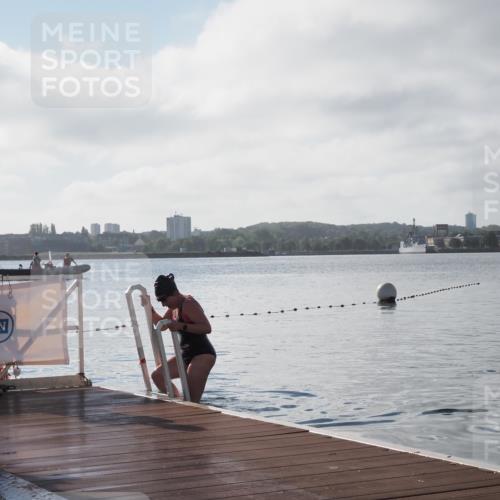 17.08.2025 - KN Förde Triathlon 2025 KatJ http://msf.ph/oto/8581453 17.08.2025 09:28:27 Schwimmen 207, 207 meine-sportfotos.de