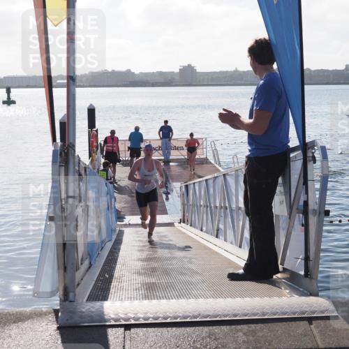 17.08.2025 - KN Förde Triathlon 2025 MichiJ http://msf.ph/oto/8581487 17.08.2025 09:20:19 Schwimmen 179, 179, 196, 211 meine-sportfotos.de