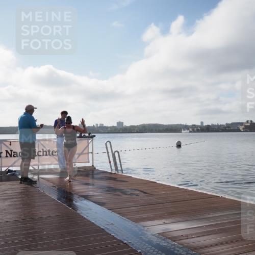 17.08.2025 - KN Förde Triathlon 2025 KatJ http://msf.ph/oto/8581493 17.08.2025 09:28:30 Schwimmen 207, 207 meine-sportfotos.de