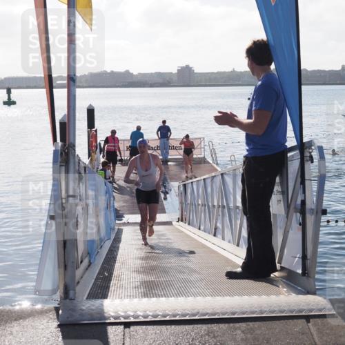 17.08.2025 - KN Förde Triathlon 2025 MichiJ http://msf.ph/oto/8581500 17.08.2025 09:20:19 Schwimmen 179, 179, 196, 211 meine-sportfotos.de
