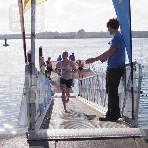 17.08.2025 - KN Förde Triathlon 2025 MichiJ http://msf.ph/oto/8581517 17.08.2025 09:20:20 Schwimmen 179, 179, 196, 211 meine-sportfotos.de