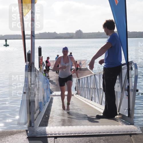 17.08.2025 - KN Förde Triathlon 2025 MichiJ http://msf.ph/oto/8581526 17.08.2025 09:20:20 Schwimmen 179, 179, 196, 211 meine-sportfotos.de