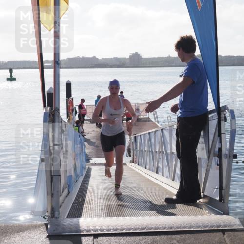 17.08.2025 - KN Förde Triathlon 2025 MichiJ http://msf.ph/oto/8581530 17.08.2025 09:20:20 Schwimmen 179, 179, 196, 211 meine-sportfotos.de