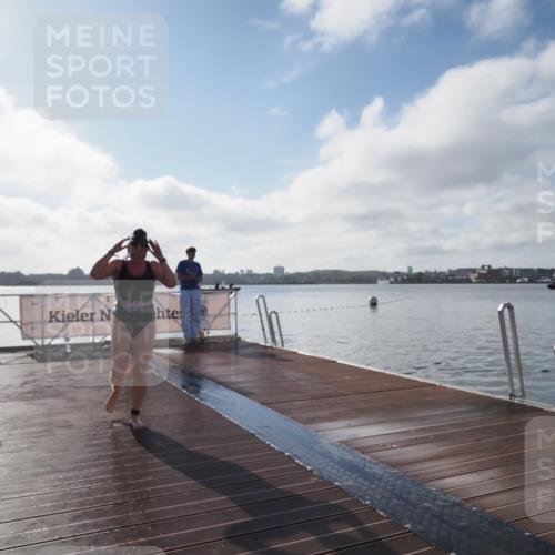 17.08.2025 - KN Förde Triathlon 2025 KatJ http://msf.ph/oto/8581545 17.08.2025 09:28:32 Schwimmen 207, 207 meine-sportfotos.de