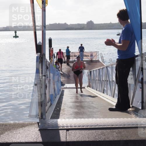 17.08.2025 - KN Förde Triathlon 2025 MichiJ http://msf.ph/oto/8581555 17.08.2025 09:20:23 Schwimmen 179, 196, 196, 211 meine-sportfotos.de