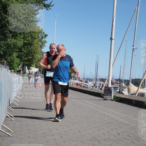 17.08.2025 - KN Förde Triathlon 2025 KatJ http://msf.ph/oto/8581558 17.08.2025 12:21:39 Laufen 335, 349 meine-sportfotos.de
