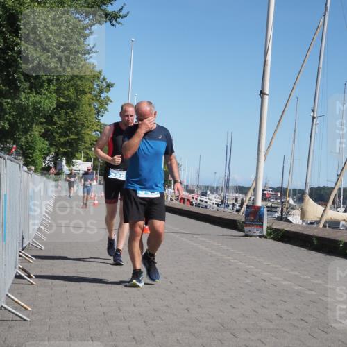 17.08.2025 - KN Förde Triathlon 2025 KatJ http://msf.ph/oto/8581564 17.08.2025 12:21:39 Laufen 335, 349 meine-sportfotos.de