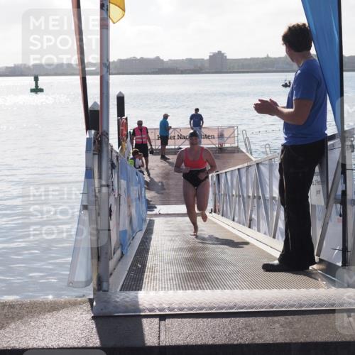 17.08.2025 - KN Förde Triathlon 2025 MichiJ http://msf.ph/oto/8581571 17.08.2025 09:20:24 Schwimmen 179, 196, 196, 211, 240 meine-sportfotos.de