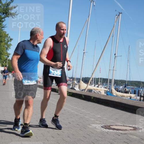17.08.2025 - KN Förde Triathlon 2025 KatJ http://msf.ph/oto/8581572 17.08.2025 12:21:41 Laufen 335, 349 meine-sportfotos.de