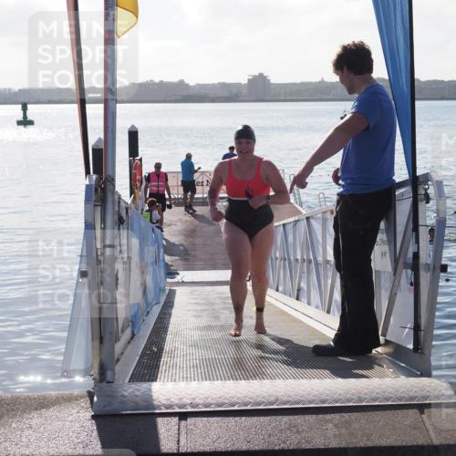 17.08.2025 - KN Förde Triathlon 2025 MichiJ http://msf.ph/oto/8581597 17.08.2025 09:20:25 Schwimmen 179, 196, 196, 211, 240 meine-sportfotos.de