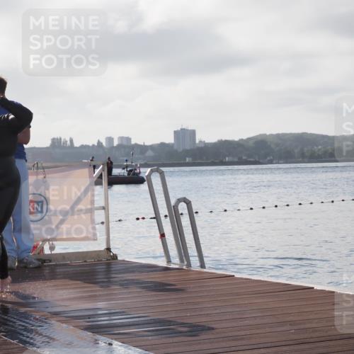 17.08.2025 - KN Förde Triathlon 2025 KatJ http://msf.ph/oto/8581614 17.08.2025 09:33:28 Schwimmen 238, 238 meine-sportfotos.de