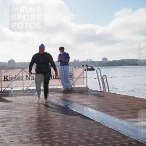 17.08.2025 - KN Förde Triathlon 2025 KatJ http://msf.ph/oto/8581622 17.08.2025 09:33:29 Schwimmen 238, 238 meine-sportfotos.de