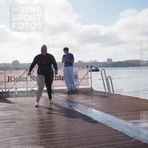 17.08.2025 - KN Förde Triathlon 2025 KatJ http://msf.ph/oto/8581626 17.08.2025 09:33:30 Schwimmen 238, 238 meine-sportfotos.de
