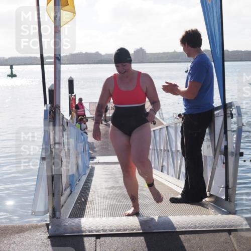 17.08.2025 - KN Förde Triathlon 2025 MichiJ http://msf.ph/oto/8581631 17.08.2025 09:20:26 Schwimmen 179, 196, 196, 211, 240 meine-sportfotos.de