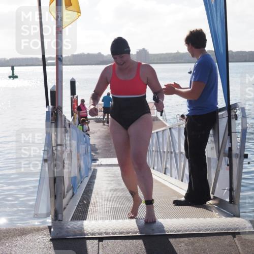 17.08.2025 - KN Förde Triathlon 2025 MichiJ http://msf.ph/oto/8581635 17.08.2025 09:20:26 Schwimmen 179, 196, 196, 211, 240 meine-sportfotos.de