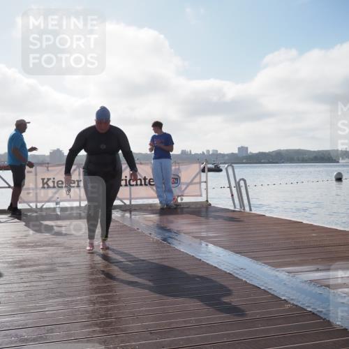 17.08.2025 - KN Förde Triathlon 2025 KatJ http://msf.ph/oto/8581642 17.08.2025 09:33:30 Schwimmen 238, 238 meine-sportfotos.de
