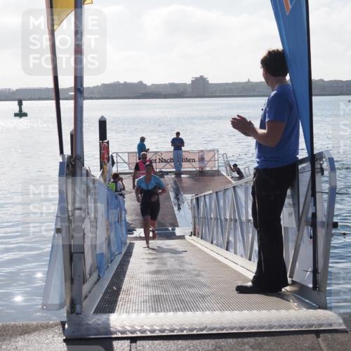 17.08.2025 - KN Förde Triathlon 2025 MichiJ http://msf.ph/oto/8581643 17.08.2025 09:20:31 Schwimmen 179, 196, 211, 188, 211, 240, 241 meine-sportfotos.de