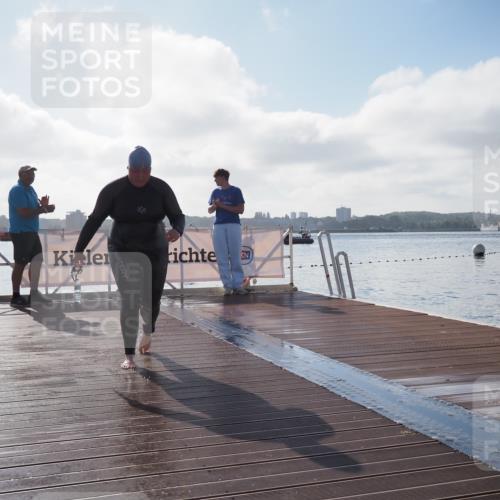 17.08.2025 - KN Förde Triathlon 2025 KatJ http://msf.ph/oto/8581650 17.08.2025 09:33:31 Schwimmen 238, 238 meine-sportfotos.de