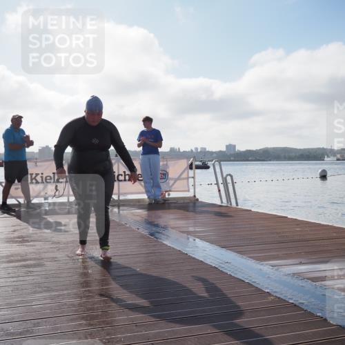 17.08.2025 - KN Förde Triathlon 2025 KatJ http://msf.ph/oto/8581658 17.08.2025 09:33:31 Schwimmen 238, 238 meine-sportfotos.de