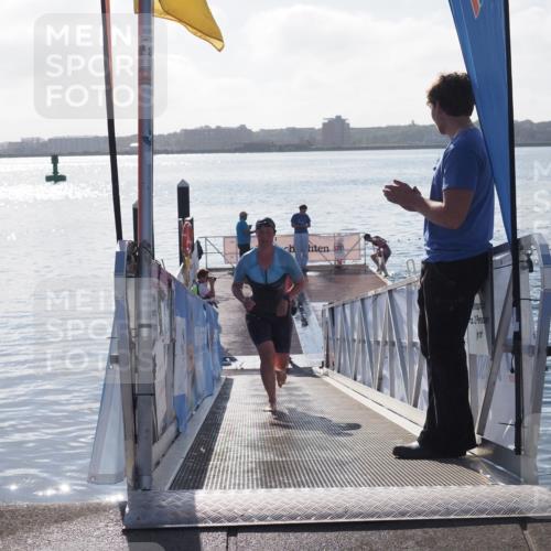 17.08.2025 - KN Förde Triathlon 2025 MichiJ http://msf.ph/oto/8581683 17.08.2025 09:20:33 Schwimmen 196, 211, 188, 211, 228, 240, 241 meine-sportfotos.de